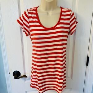 Motherhood Maternity Coral & White Striped Top! ❤️